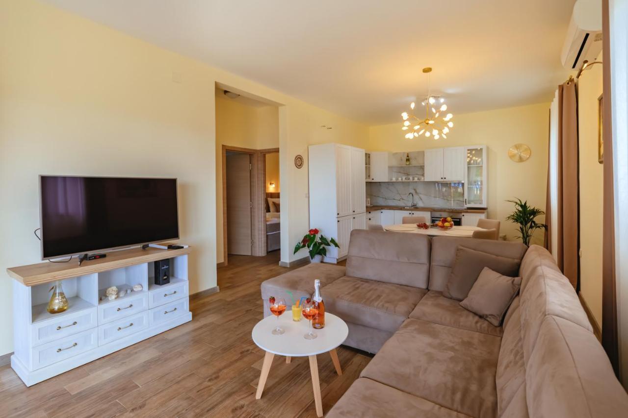 Holiday Home Sea Petrovac ภายนอก รูปภาพ
